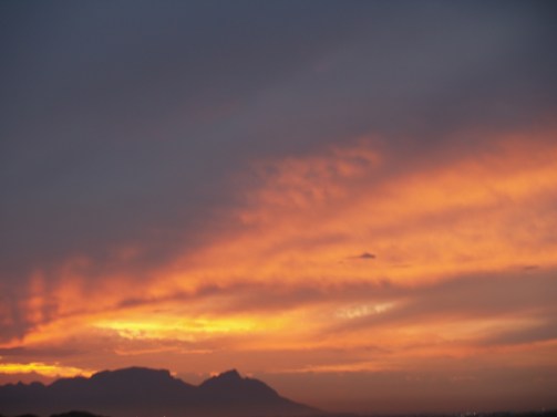 P2041214 Sunset behind Table Mountain from False Bay