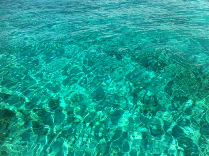 imagine trying to paint a blue like this... impossible! 